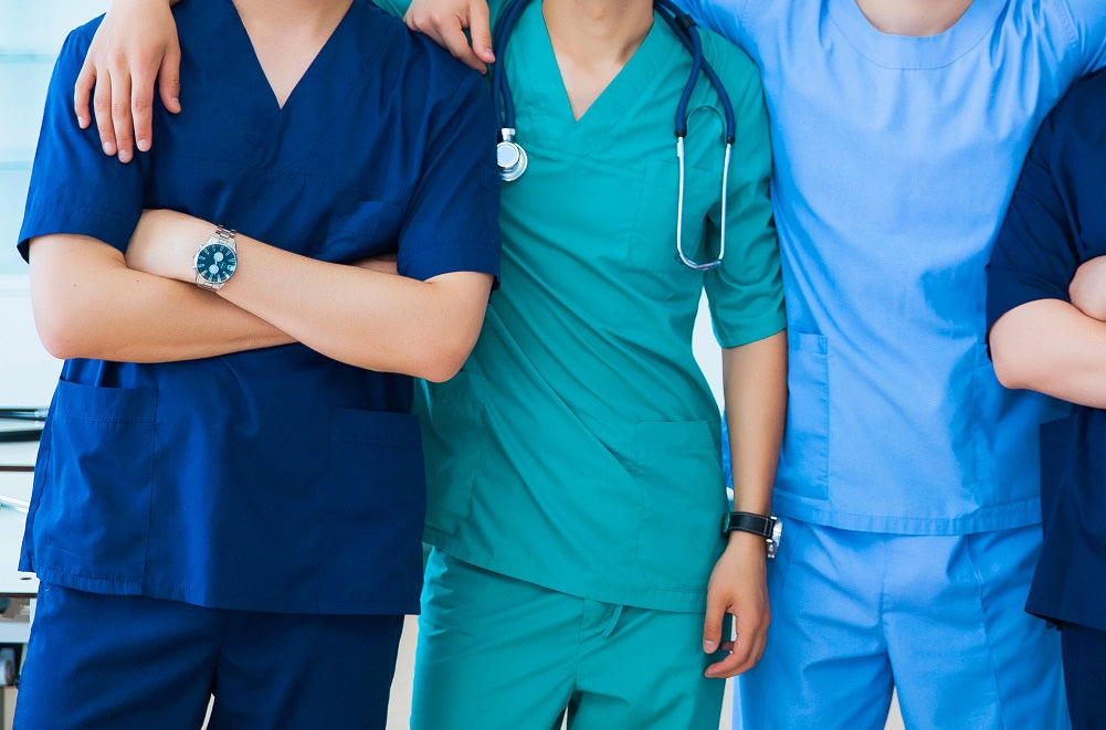 The Evolution and Importance of Women’s Scrubs in Healthcare